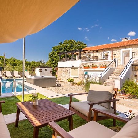 Villa Hrustika - Heated Pool, Jacuzzi & Sauna Gabonjin Екстер'єр фото