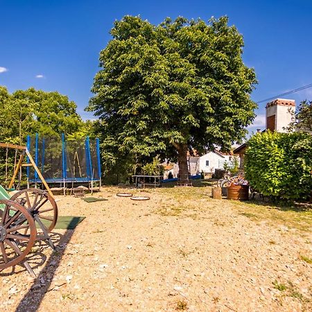 Villa Hrustika - Heated Pool, Jacuzzi & Sauna Gabonjin Екстер'єр фото