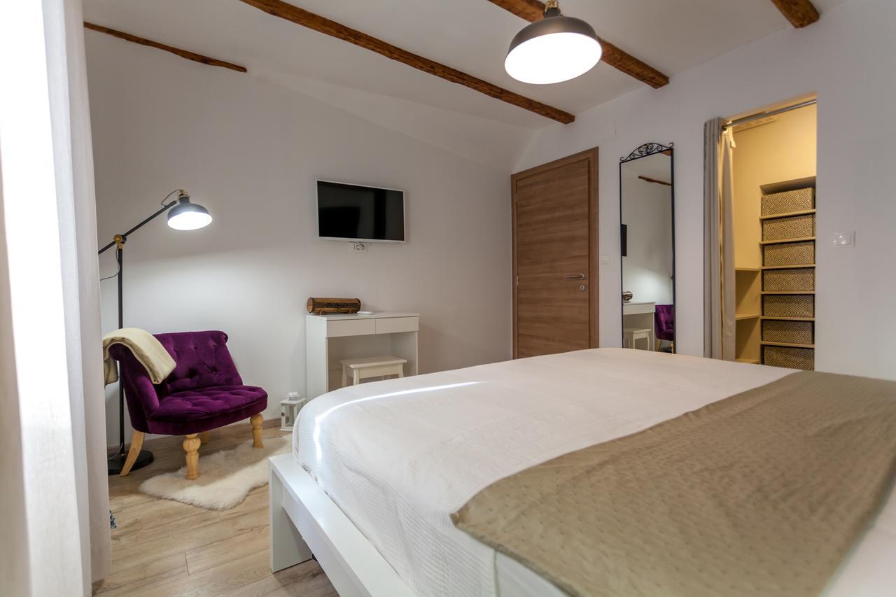 Villa Hrustika - Heated Pool, Jacuzzi & Sauna Gabonjin Екстер'єр фото