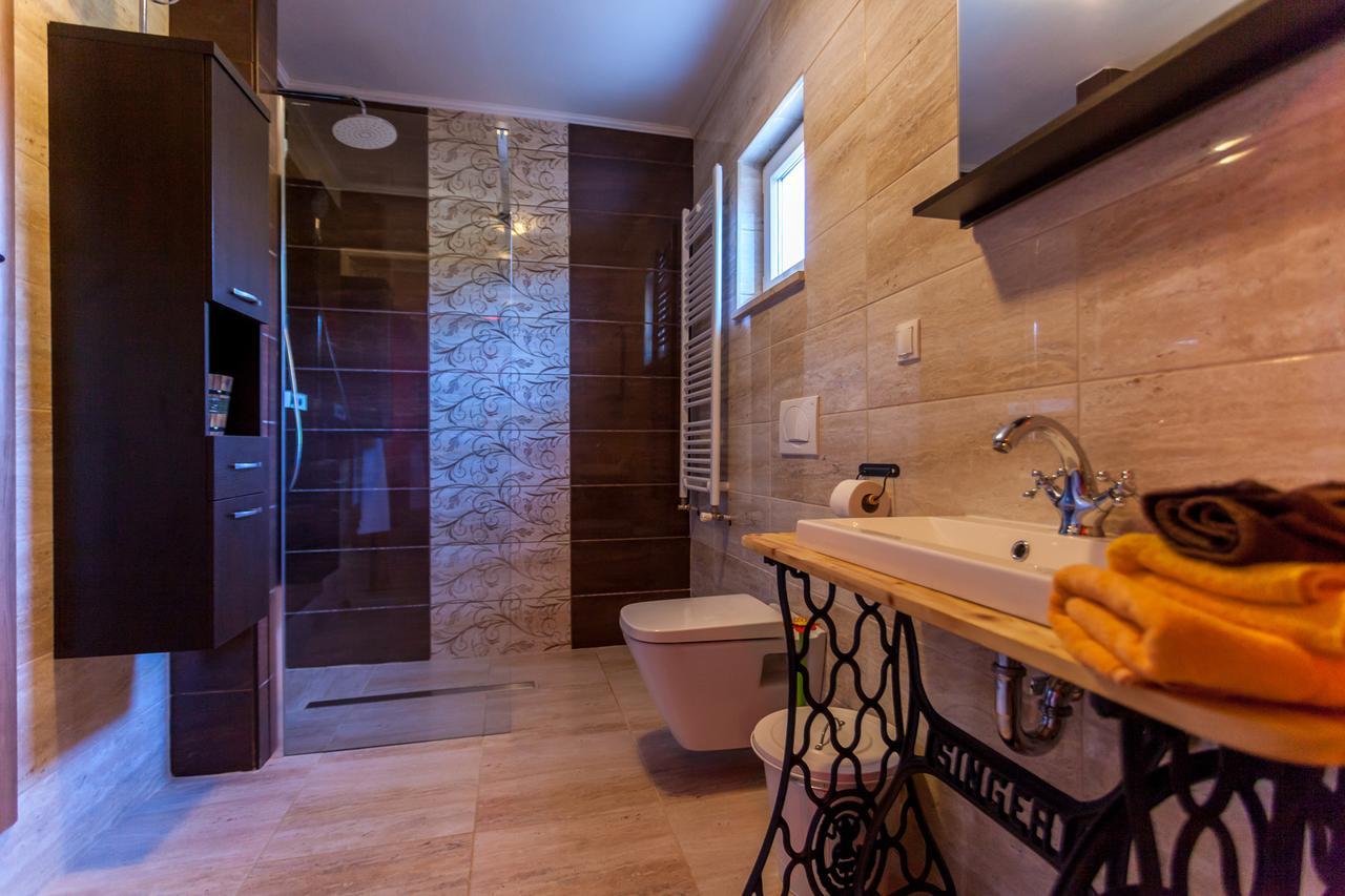 Villa Hrustika - Heated Pool, Jacuzzi & Sauna Gabonjin Екстер'єр фото