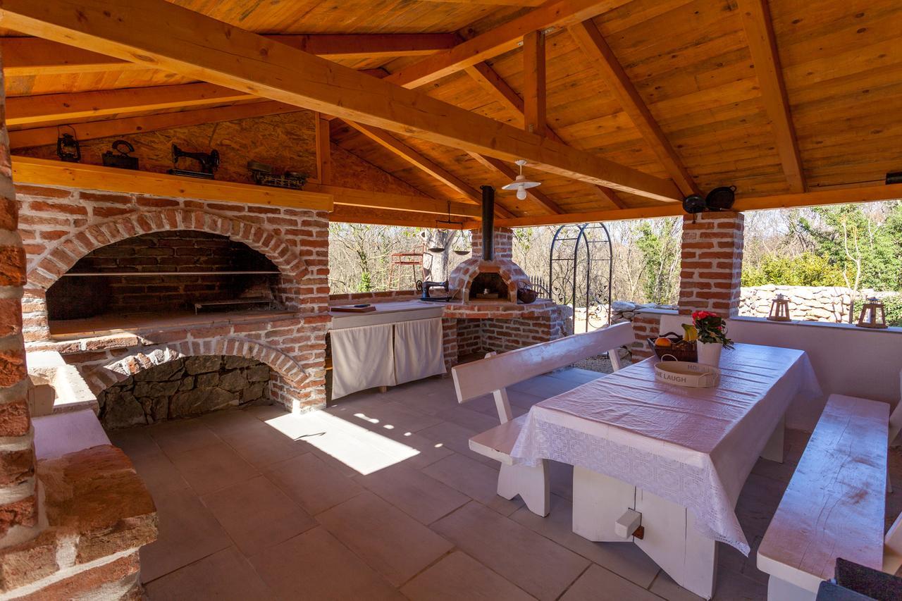 Villa Hrustika - Heated Pool, Jacuzzi & Sauna Gabonjin Екстер'єр фото